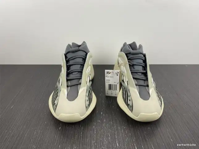 Adidas Salt 700 Fade ID1674 V3 Yeezy 0701